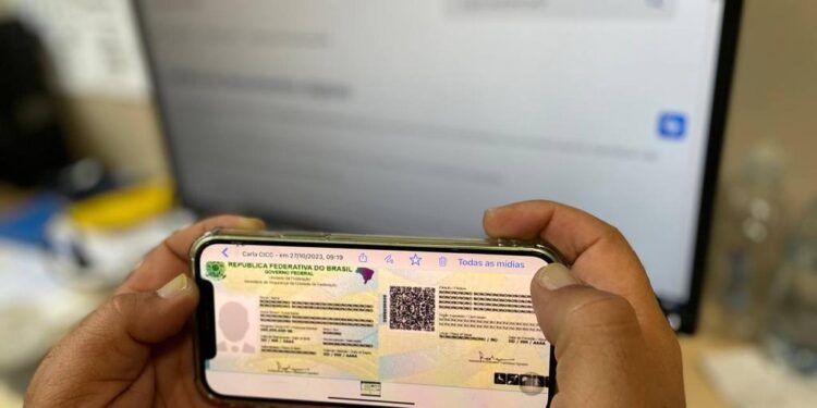 Digital: Cidadãos do Amazonas podem baixar a Carteira de Identidade Nacional por meio do aplicativo Gov.br