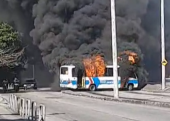 Zona Oeste tem 30 ônibus incendiados após sobrinho do miliciano ser morto