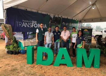 Idam oferece serviços aos produtores em feira de agronegócios em Iranduba