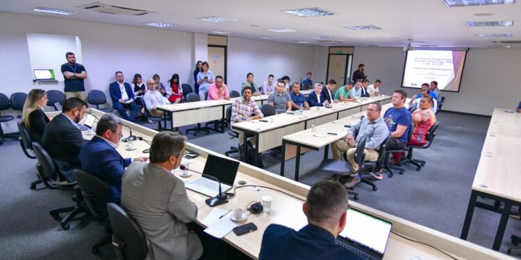 Governo garante recursos federais para controlar incêndios florestais e desmatamento até 2026