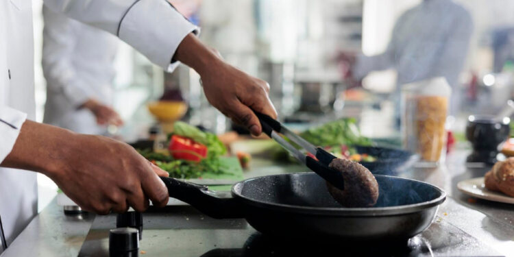 Manaus terá competição de pratos exclusivos em feira gastronômica estudantil