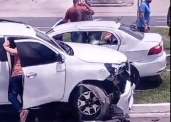 Prefeito de Manaus sofre acidente de trânsito