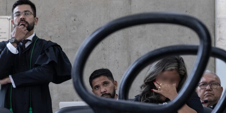 Em Manaus, mulher que mandou matar o marido para ficar com herança é condenada a mais de 28 anos de prisão