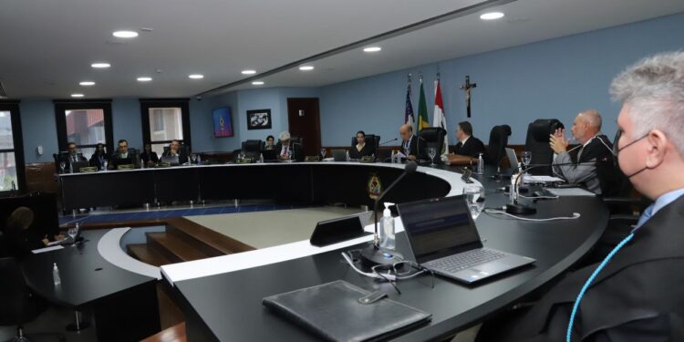 TCE-AM determina que ex-presidente da Câmara de Amaturá devolva R$ 84,2 mil aos cofres públicos