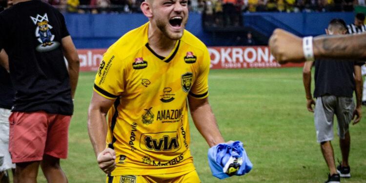 Com 4 acessos na bagagem, Julio Rusch mira no título da Série C pelo Amazonas