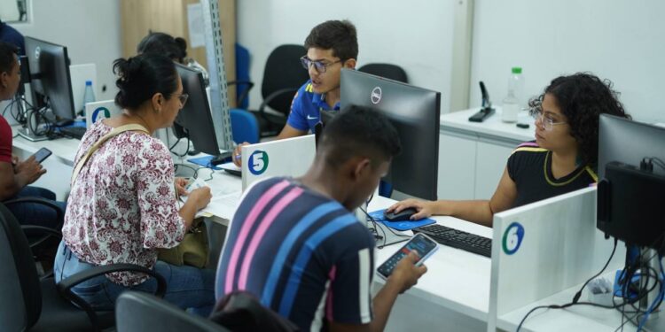 Sine Amazonas divulga 109 vagas de emprego para esta quinta-feira