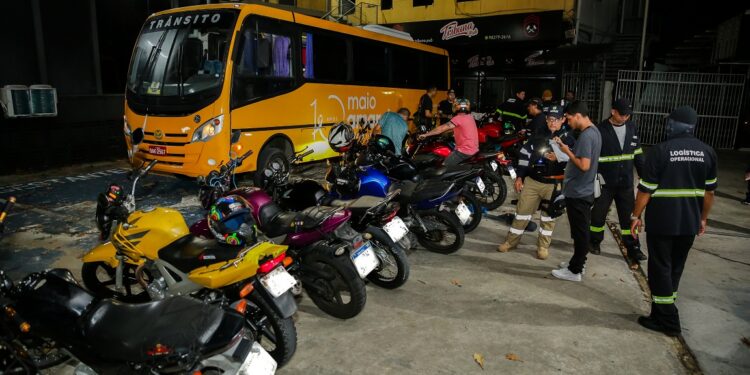 Detran Amazonas autua mais de 500 motocicletas participantes de ‘rolezinhos’