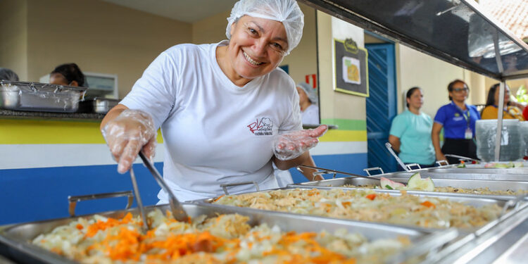 Wilson Lima lança editais de mais de R$ 43 milhões para os programas de Regionalização da Merenda