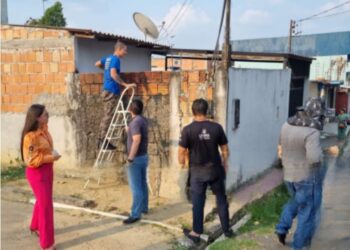 PC-AM resgata animais que estavam em situação de maus tratos e abandono, no bairro Tarumã