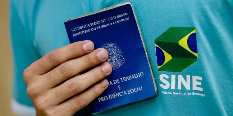 Sine Manaus oferta 294 vagas de emprego nesta quinta-feira, 16/11