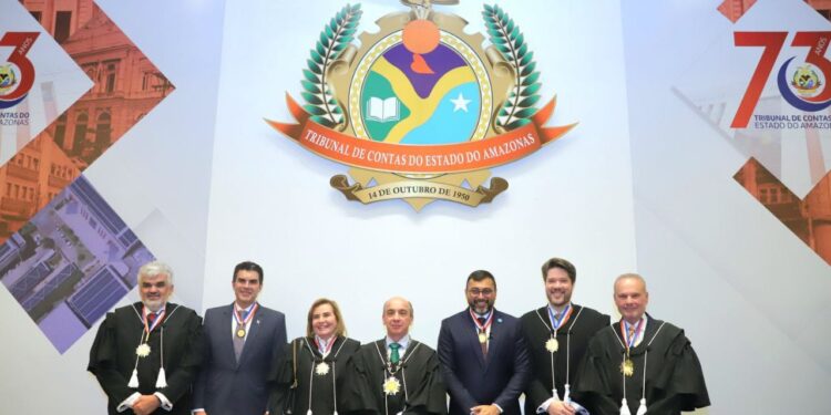 Autoridades regionais e nacionais são homenageadas pelo TCE-AM com o Colar do Mérito de Contas