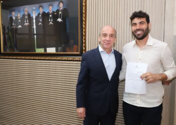 Tribunal de Contas empossa novo servidor aprovado no concurso público de 2021