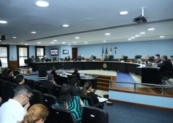 TCE-AM multa ex-presidente da Câmara Municipal de Presidente Figueiredo em R$ 172,2 mil