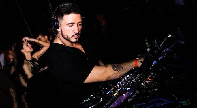 Cinco DJs locais e um nacional agitam a festa District Act III neste sábado em Manaus