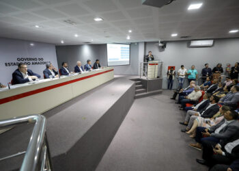 Wilson Lima preside reunião do Codam que aprovou R$ 1,3 bilhão em projetos e mais de 2 mil novos empregos
