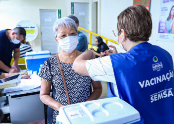 Vacinação contra influenza segue em 167 unidades de saúde até sexta-feira, 15/12