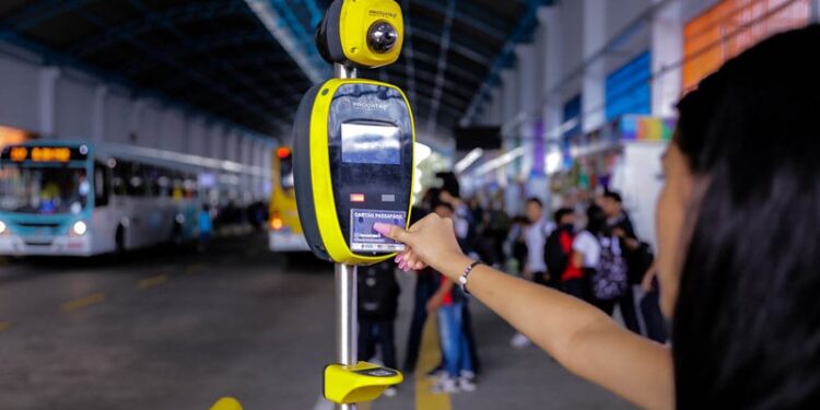 Em Manaus, prefeitura prorroga atualização de cadastros da meia-passagem estudantil das instituições de ensino até o dia 31/12