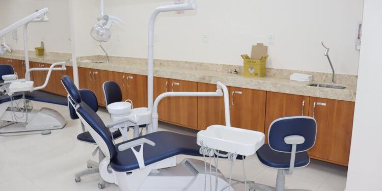Clínica de Odontologia universitária de Manaus atendeu mais de 3,9 mil em 2023