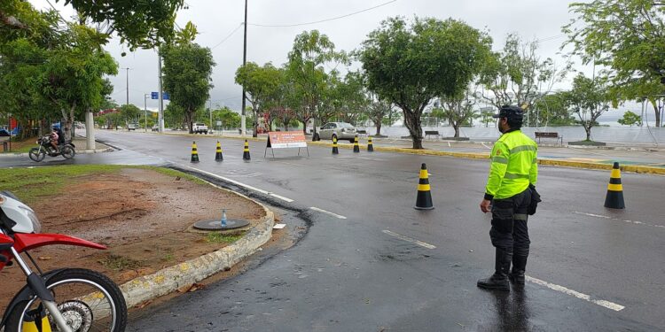 Prefeitura de Manaus reforça operações de trânsito para o Réveillon 2024