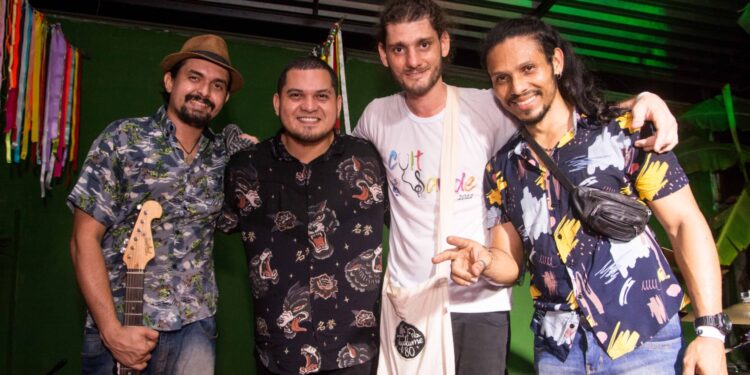 ‘Lambada de Caba’: Uma Noite Cósmica no Espaço Cultural Muiraquitã
