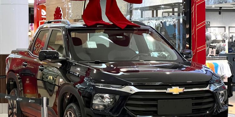 Papai Noel e sorteio de um carro 0km só no “Natal do Suma”