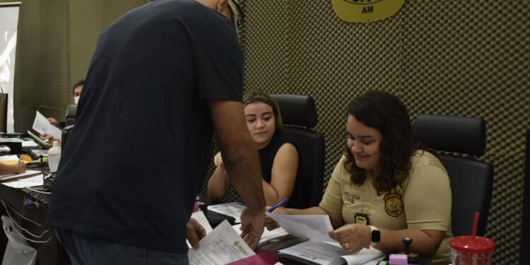 Concurso PC-AM: Investigadores nomeados no concurso público entregam documentos e exames médicos