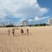 Prefeitura reforça interdição da praia da Ponta Negra para banho devido baixa do rio Negro