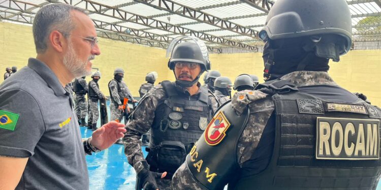 Seap e Polícia Militar fazem revista geral no Ipat