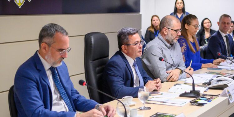 Em encontro nacional de gestores, governador em exercício Tadeu de Souza destaca avanços do sistema prisional no Amazonas