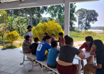 Oficina de Cinema ensina integrantes de diversas etnias a retratar seu universo