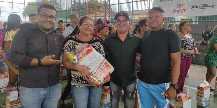 G10 Favelas, INW e parceiros realizam entrega de cestas básicas para famílias das Zonas Norte e Leste de Manaus