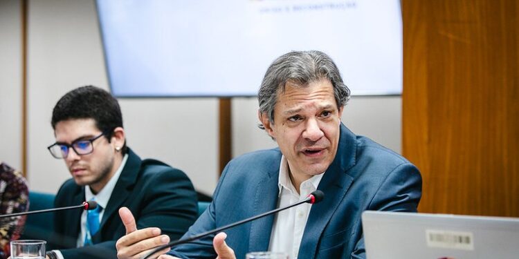 Governo anuncia medidas para aumentar a arrecadação e equilibrar o orçamento