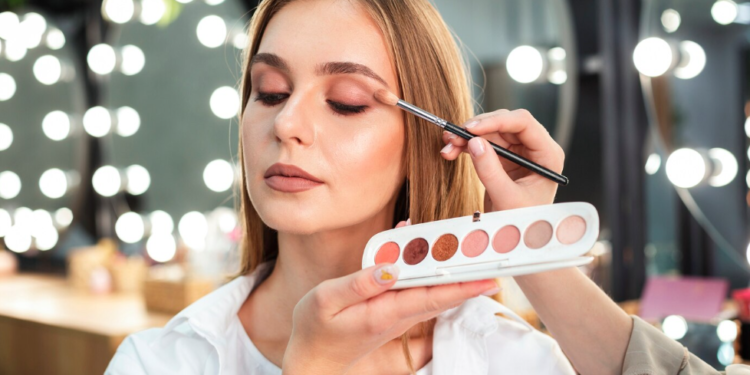 Mercado de beleza e estética no Brasil é promissor para profissionais e empreendedores