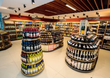 Pátio Gourmet realiza outlet de vinhos, com descontos de até 70%
