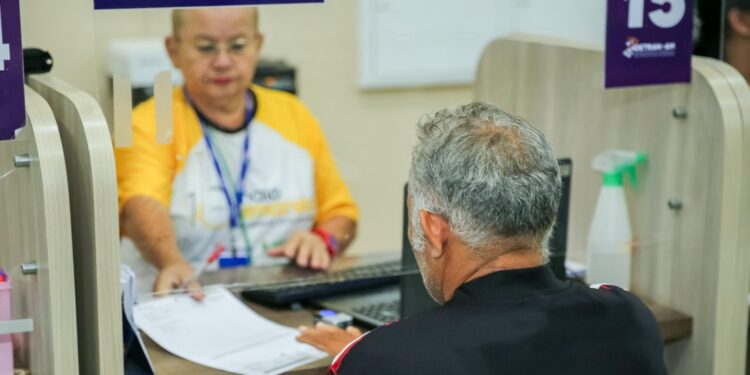 No Amazonas, renovação de CNH para idosos acima de 70 anos passa a ser gratuita