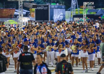Carnaval na Floresta: Oito escolas do acesso B e nove do acesso A desfilam no Sambódromo nesta quinta e sexta