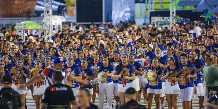 Carnaval na Floresta: Oito escolas do acesso B e nove do acesso A desfilam no Sambódromo nesta quinta e sexta