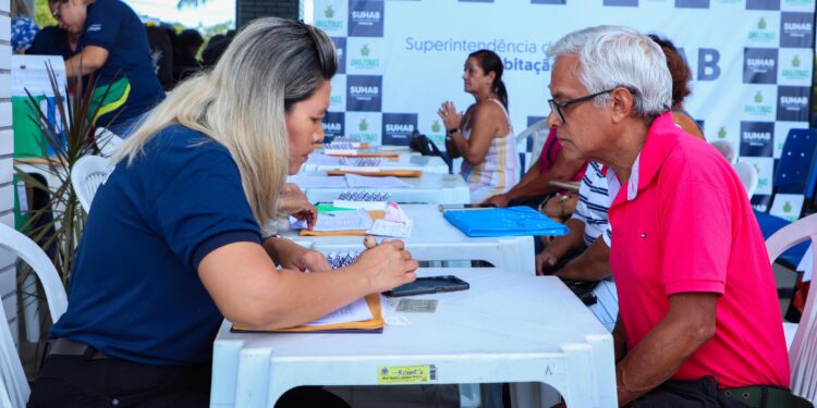 Governo beneficia mais de 80 famílias com entrega de Termos de Quitação e Encaminhamento ao Cartório