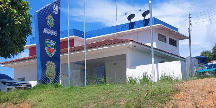 Polícia prende dupla acusada de estrangular, estuprar e ocultar corpo de mulher no Amazonas