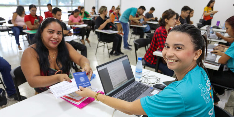 Projeto ‘Sine nos Bairros’ da Prefeitura de Manaus impulsiona empregabilidade em três pontos da cidade