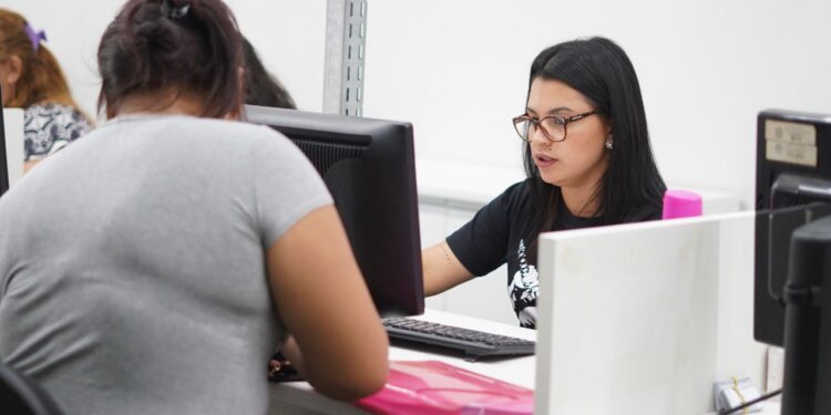 Sine Amazonas divulga 60 vagas de emprego para esta sexta-feira