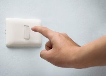 Automação residencial pode gerar economia de até 30% na conta de energia elétrica
