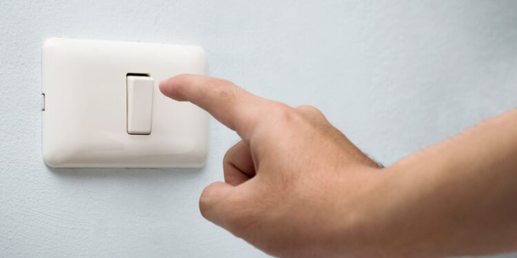 Automação residencial pode gerar economia de até 30% na conta de energia elétrica