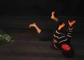 Espetáculo ‘Cê Virou Planta’ estreia no Teatro da Instalação