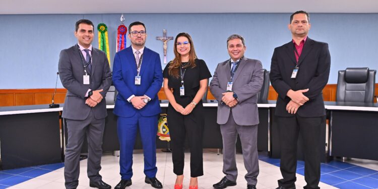 TCE-AM: Yara Amazônia Lins nomeia novo secretariado para biênio 2024-2025