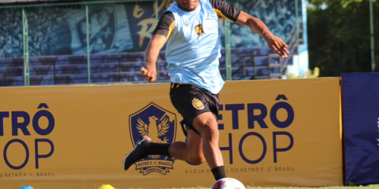 Patric valoriza pré-temporada do Amazonas no CT do Retrô e revela metas para 2024