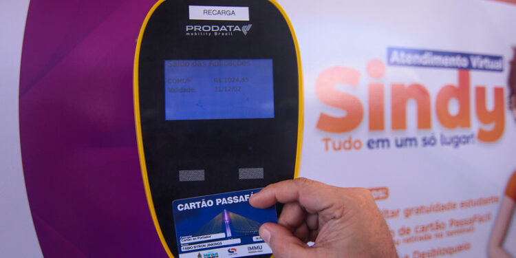 Prefeitura de Manaus reforça última semana para a solicitação do cartão PassaFácil gratuitamente