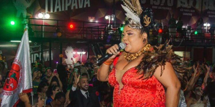 Márcia Siqueira estreia no Carnaval paulista