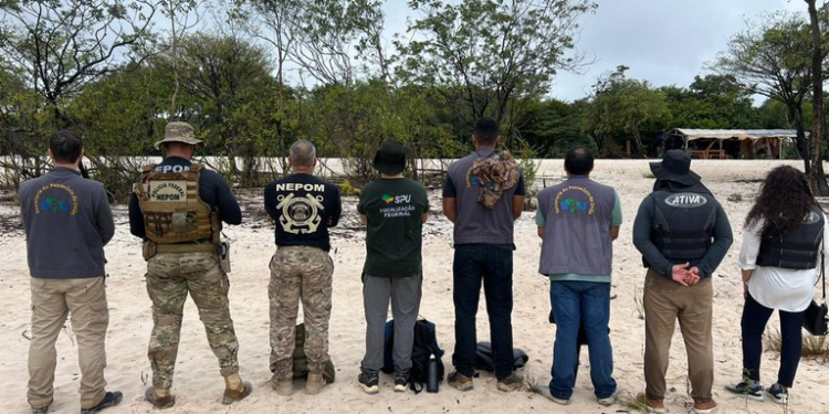Polícia Federal fiscaliza construções irregulares em terras da União