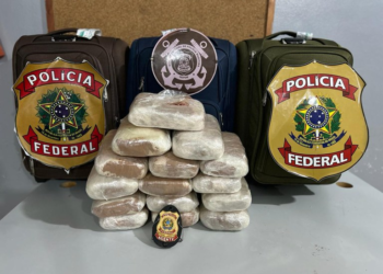 Polícia Federal prende mulher com mais de 16 kg de substância análoga à cocaína